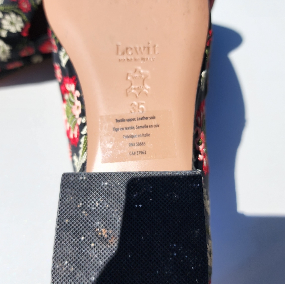 Lewit Shoes - Picture 2 of 4
